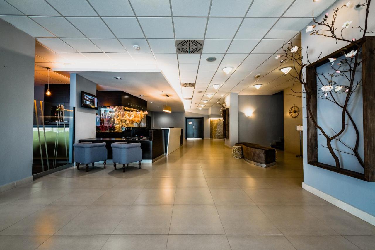 Hotel Palcat Tabor Luaran gambar